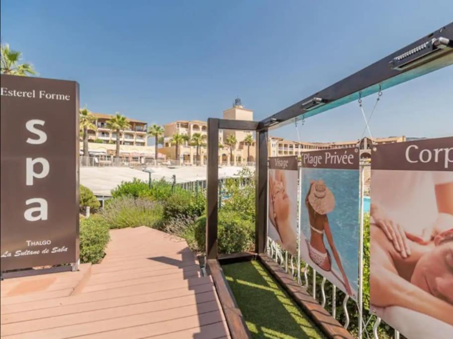 Village Cap Esterel, Piscine, Plage Saint-Raphaël Dış mekan fotoğraf
