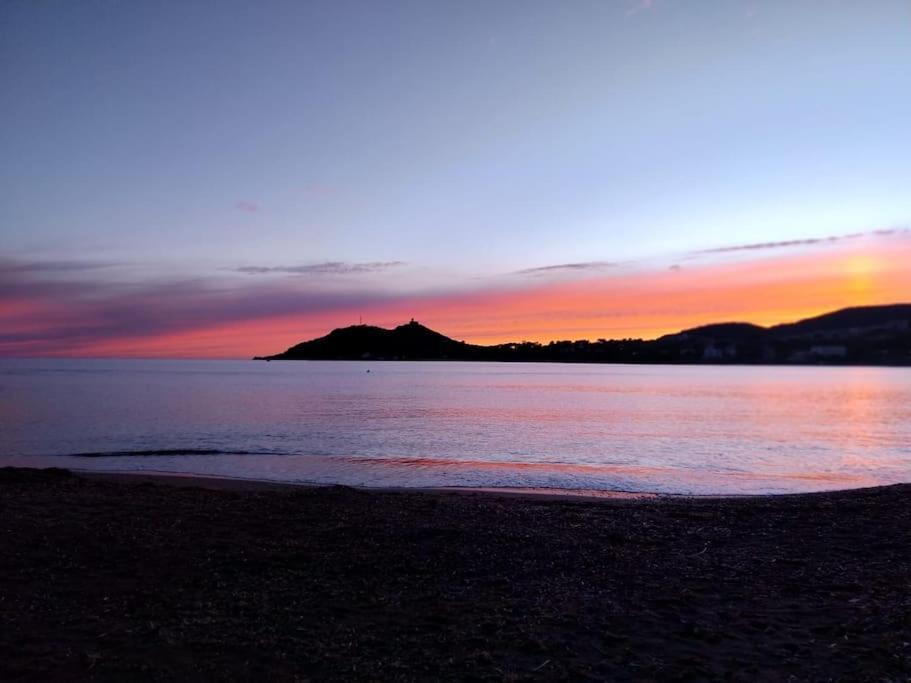 Village Cap Esterel, Piscine, Plage Saint-Raphaël Dış mekan fotoğraf