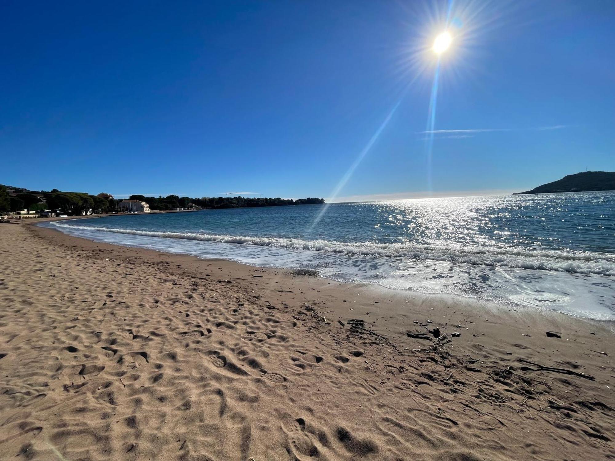 Village Cap Esterel, Piscine, Plage Saint-Raphaël Dış mekan fotoğraf
