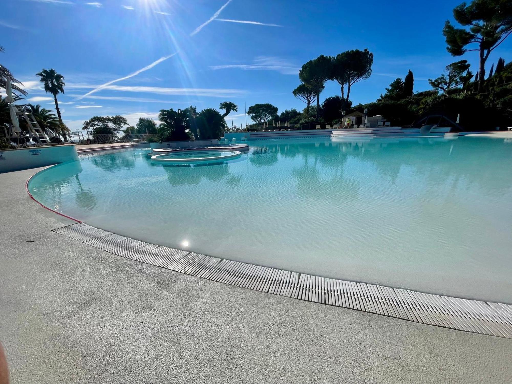 Village Cap Esterel, Piscine, Plage Saint-Raphaël Dış mekan fotoğraf